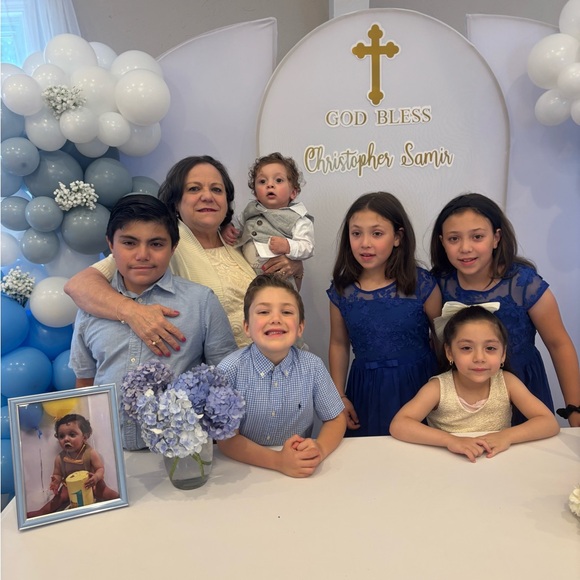 Meet your Posher, Linda - Picture 1 of 5